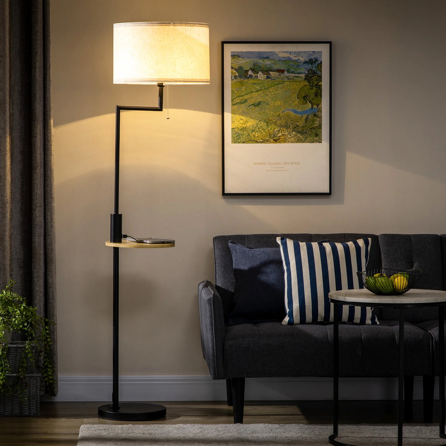 HOMCOM Golvlampa med Bord & USB – Ø 40x168 cm, E27 Max 40W