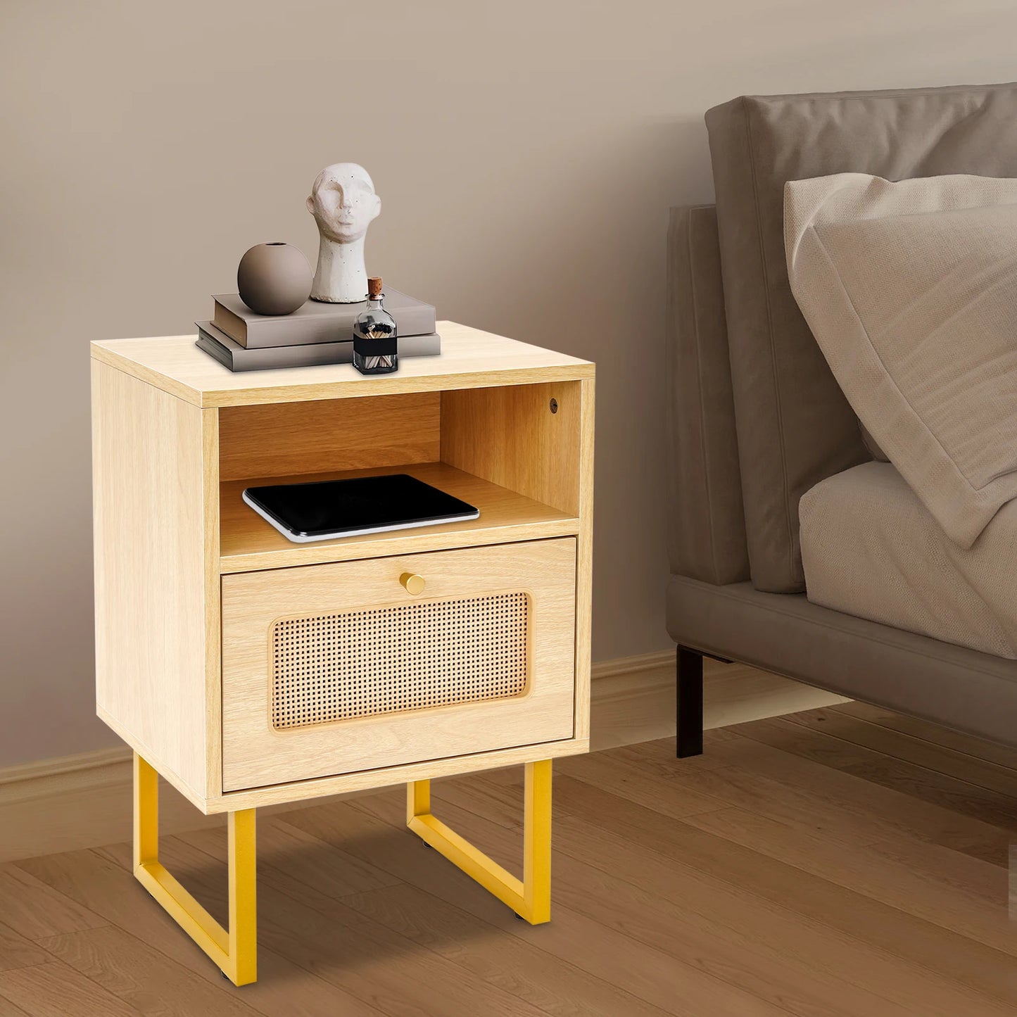 Kompakt Sängbord med Låda – 3 Nivåer & Rullhjul (39 × 29 × 56 cm)