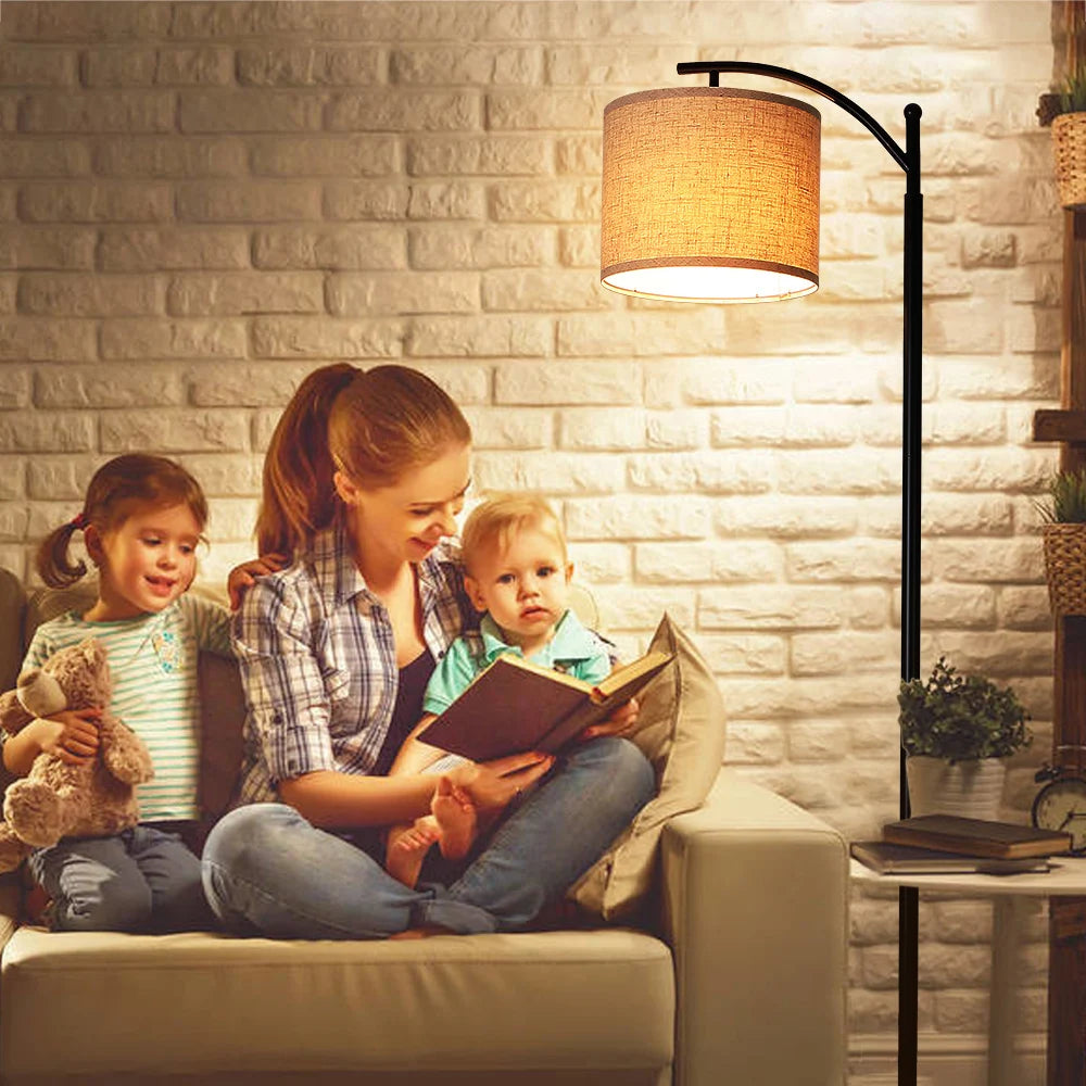 Golvlampa med 9W LED-lampa – Stilren, energisnål och mångsidig