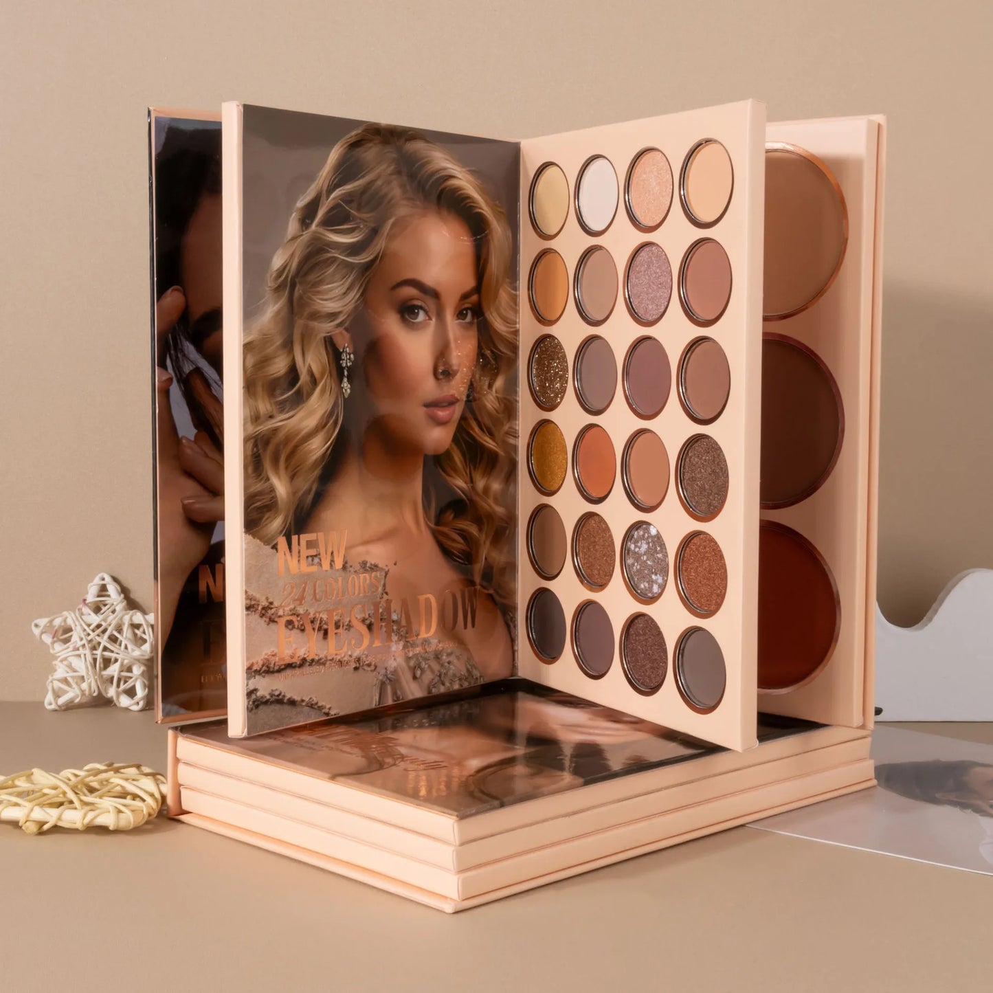 đ Professionell Makeup-palett med 54 fĂ€rger â Allt-i-ett: Ăgonskugga, Rouge, Highlighter & Contouring