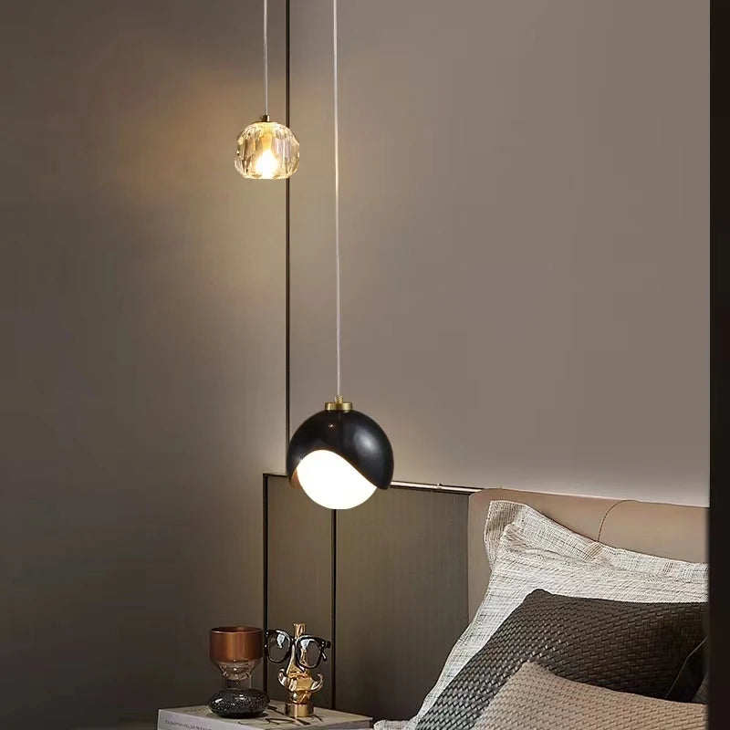 YUGUUK Klotpendel i pläterad metall, guld/svart – LED-belysning, 220 V