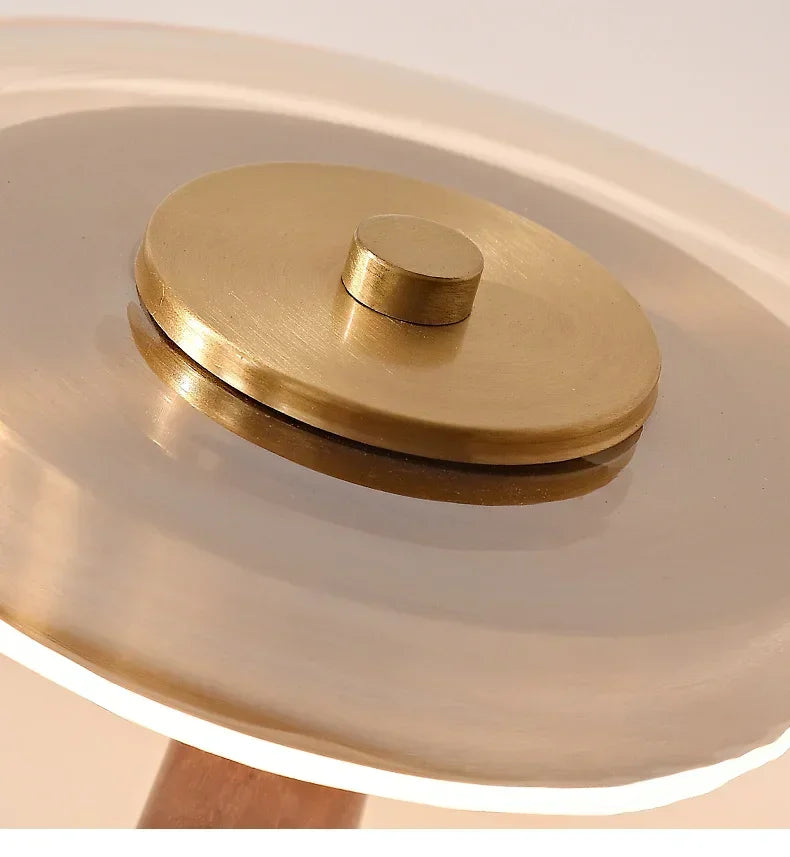 Retro Bordslampa i Fransk Stil – Glas & Trä – För Sovrum, Vardagsrum eller Hotell