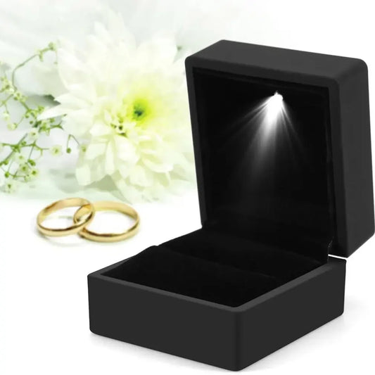Lyxig Ringask med LED-ljus – För Förlovning, Bröllop & Presenter