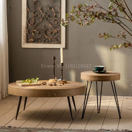 Kombinerade Runda Soffbord – Minimalistisk Design i Massiv Alm