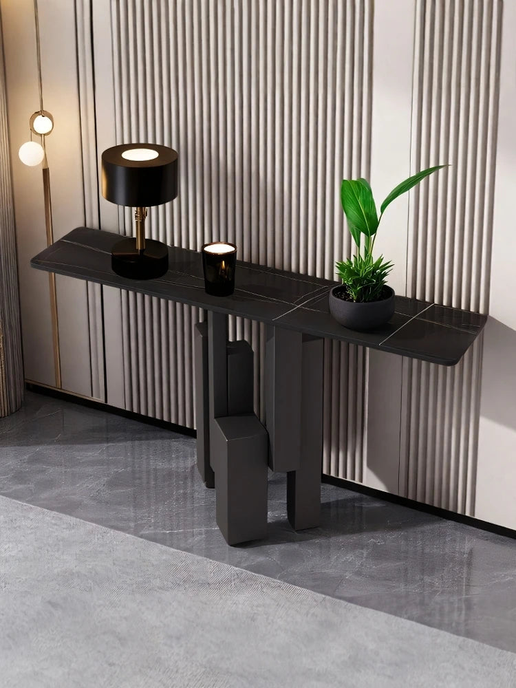 QWC Smalt Konsolbord – Modern Konstnärlig Design med Svarta Ben