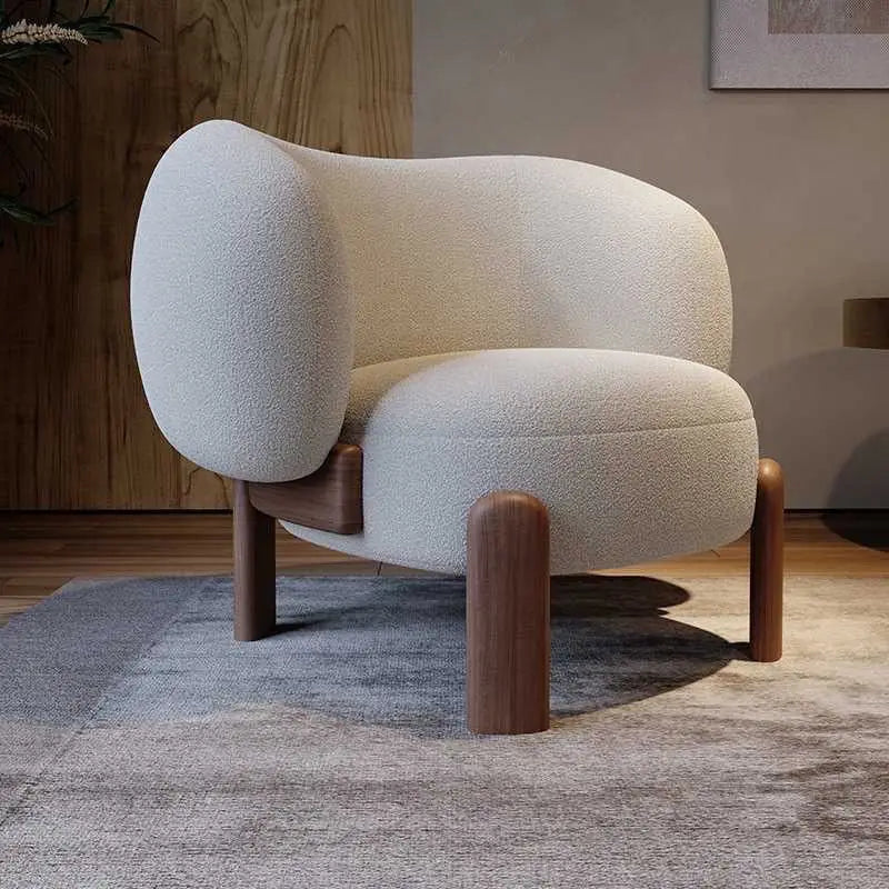 Trendig Fåtölj i Massivt Trä – Nordisk Design för Vardagsrum & Balkong