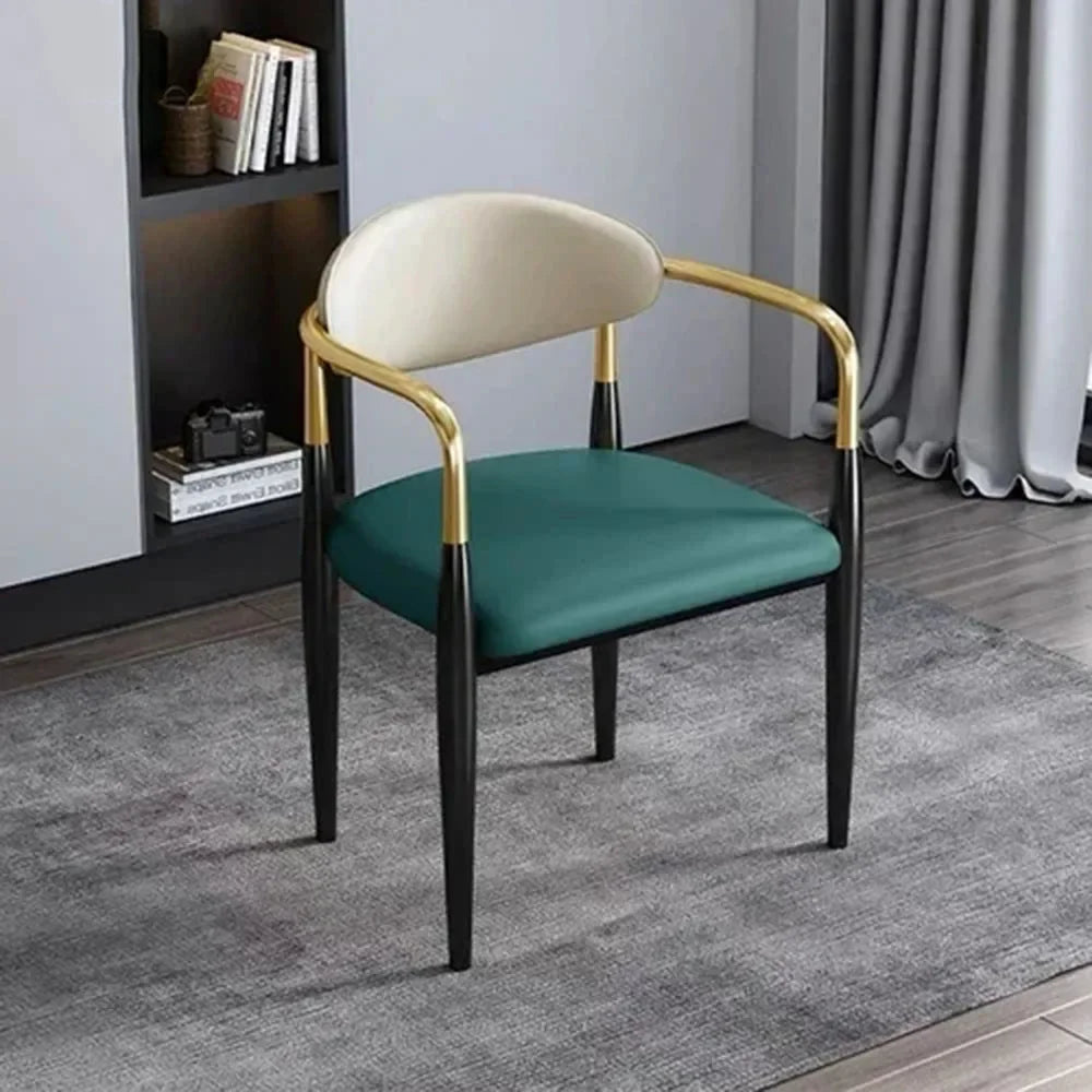 Designstol med Svarta Metallben – Mjuk & Ergonomisk – För Vardagsrum, Sminkhörna & Restaurang