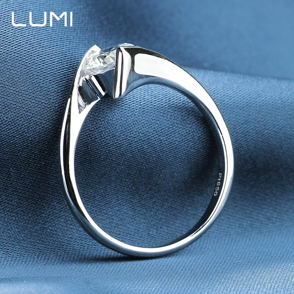 LUMI Moissanite Ring – 0.5–1ct – Minimalistisk Förlovningsring i Äkta S925 Silver med GRA Certifikat