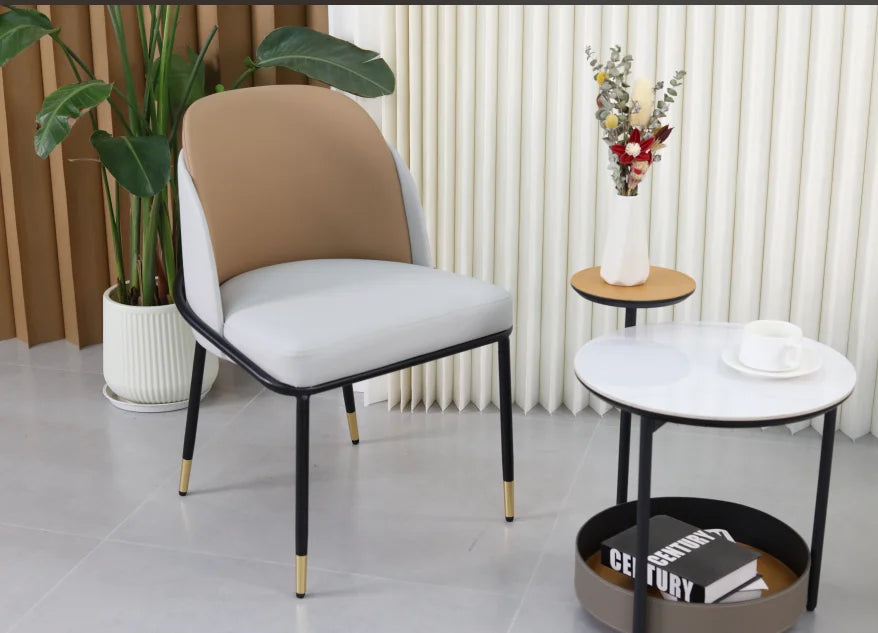 Wisfor Matstolar i Set om 2 – Tvåtonad Design i Mikrofiberläder