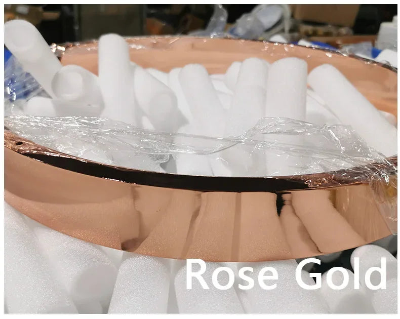 Minimalistisk LED Taklampa med Cirkulära Ringar – D40/D60