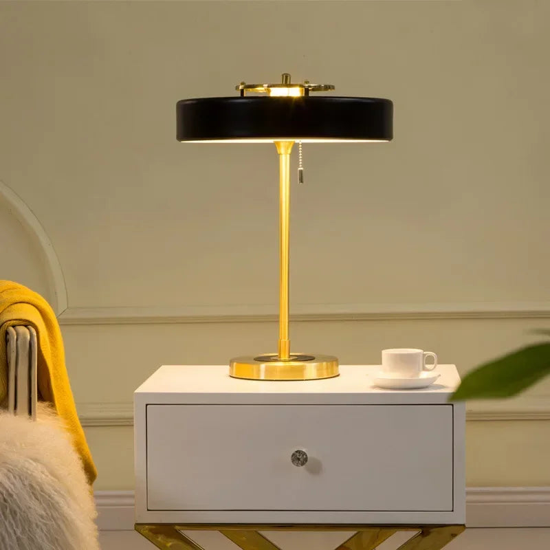 Nordisk Golvlampa med Kreativ Design – Enkel & Modern – För Sovrum & Vardagsrum