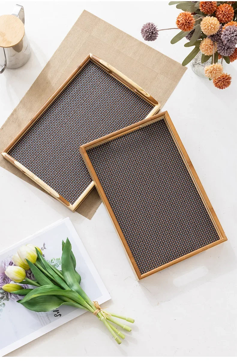 Vintage Serveringsbricka i Bambuträ – Rottinginspirerad Elegans för Hem & Café