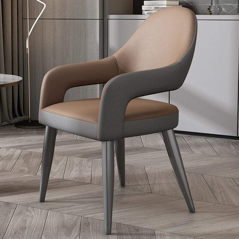 Modern Läderfåtölj – Avslappnad Design för Matsal, Vardagsrum & Balkong