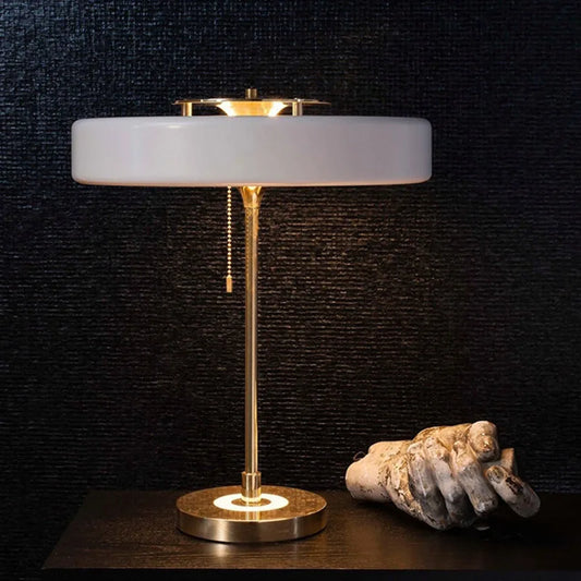 Nordisk Golvlampa med Kreativ Design – Enkel & Modern – För Sovrum & Vardagsrum