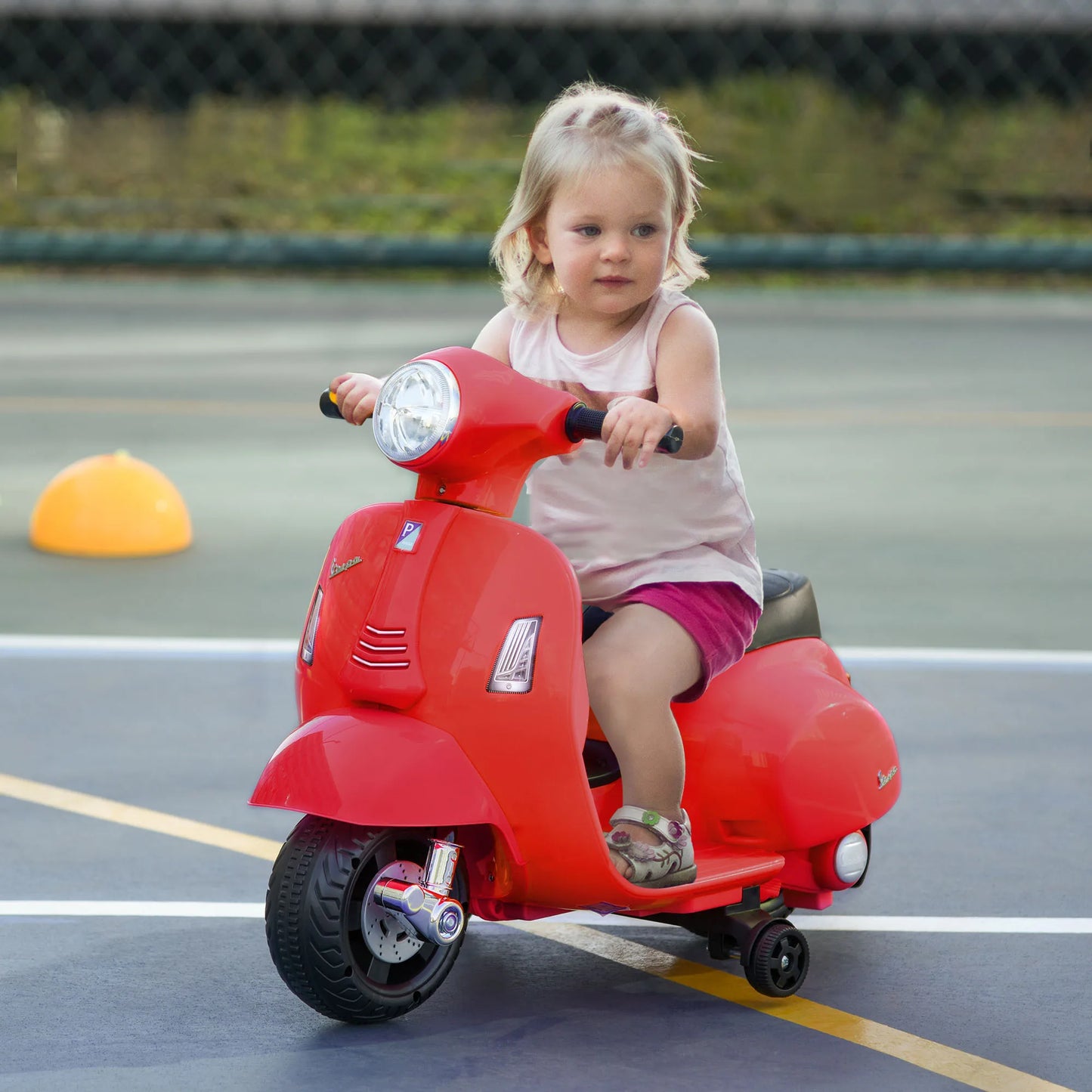 đ” HOMCOM Elektrisk Vespa för Barn â 18â36 MĂ„nader â Med StrĂ„lkastare & Tuta â 66.5Ă38Ă52 cm