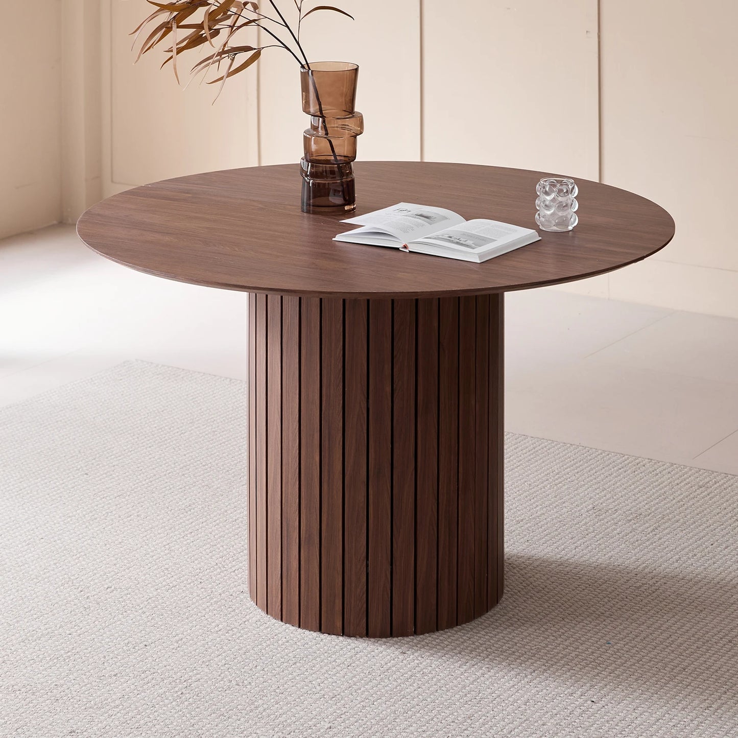EGOONM Runt Matbord – Nordisk Design för 4–6 Personer (Ø 120 cm)