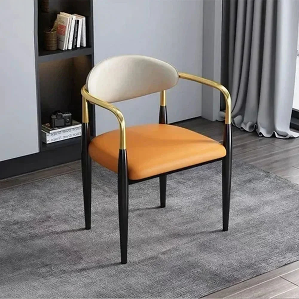 Designstol med Svarta Metallben – Mjuk & Ergonomisk – För Vardagsrum, Sminkhörna & Restaurang