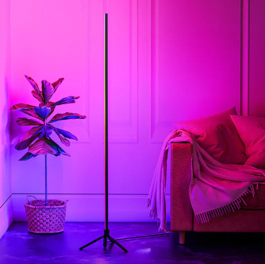 LED-hörnlampa Color Glow – Fjärrstyrd & Justerbar Atmosfärbelysning