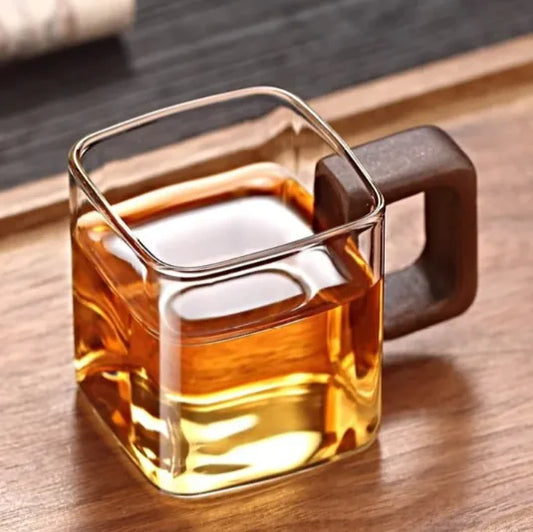 Glaskopp med Valnötshandtag 150ml – Värmetålig & Stilren för Kaffe och Te