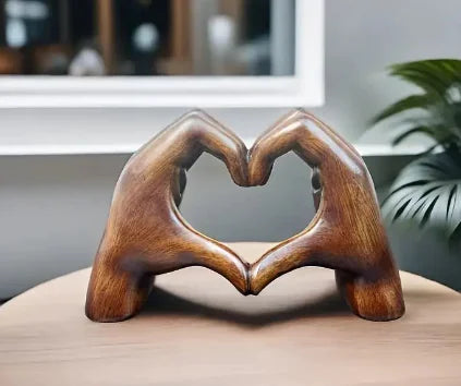 Hjärtformade Händer Resindekor – Brun 18,5 cm