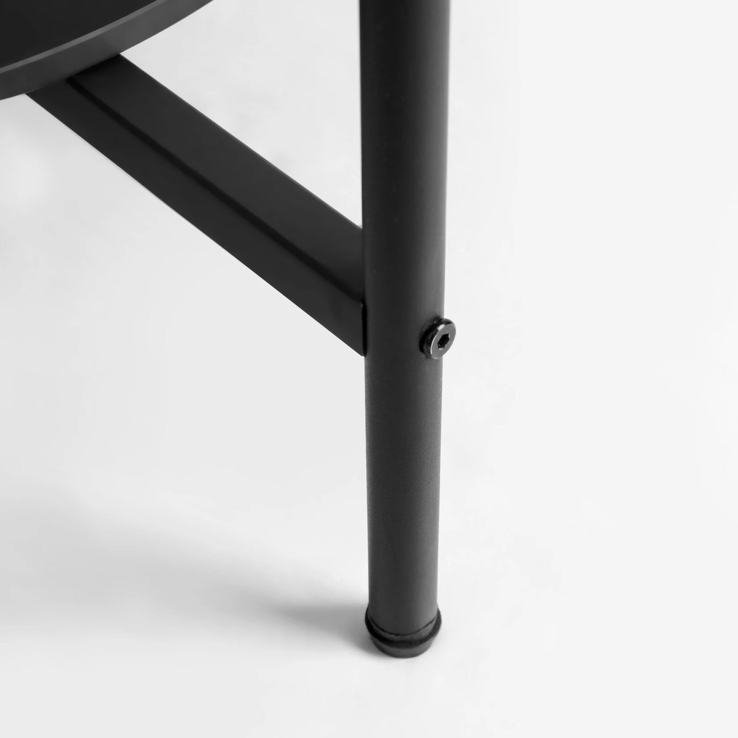 Modernt 2-vånings runt soffbord i sintrad sten – exklusivt bord med metallram för vardagsrum & sovrum