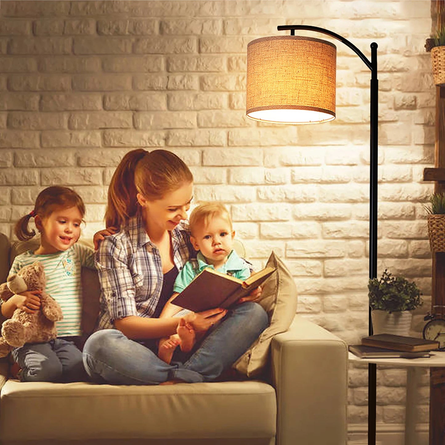 Golvlampa med LED – Bågformad Design & Tygskärm (160 cm)