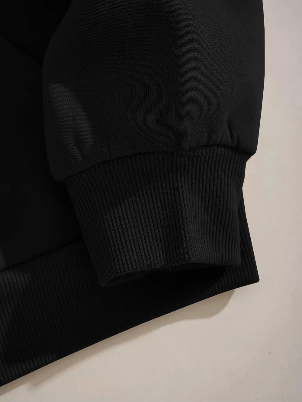 Herrtröja i Bomull – Tryckt Alfabetmotiv – Långärmad – Höst & Vinter – Casual Stil