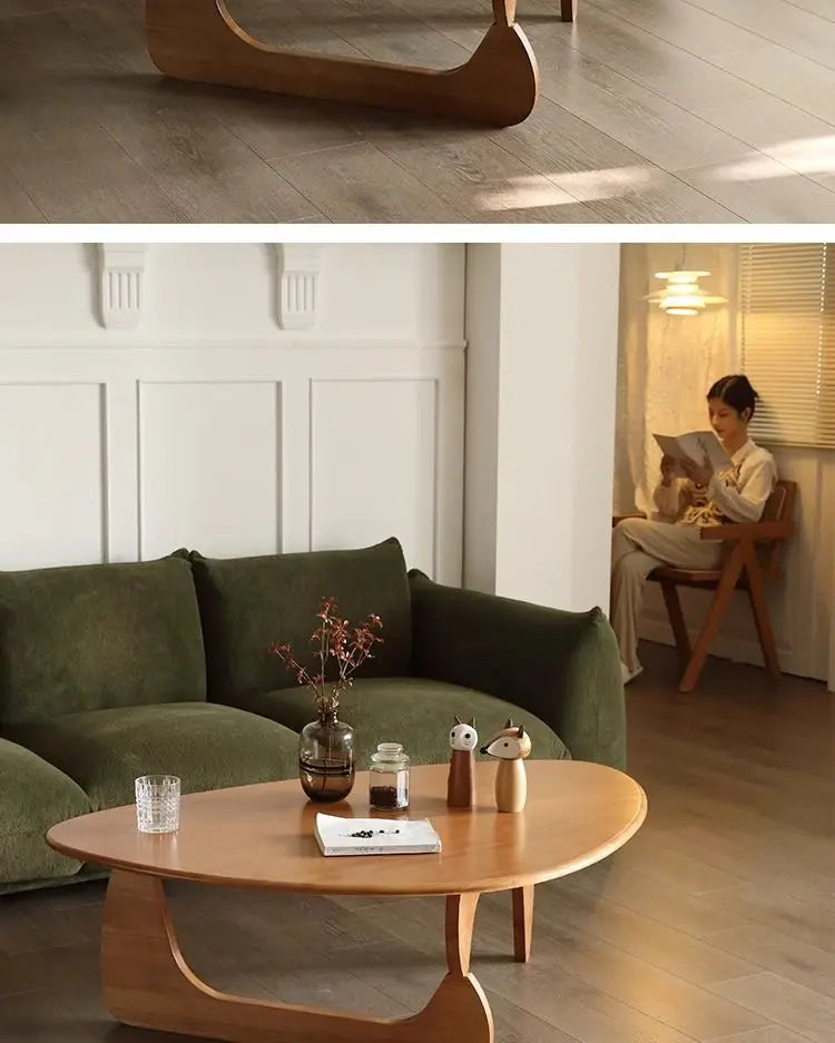 Triangulärt Tebord i Massivt Trä – Japansk Minimalism för Små Vardagsrum