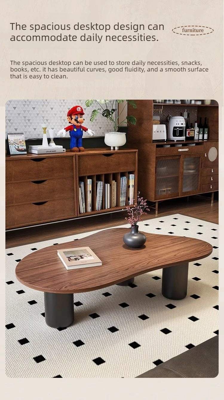 Cream Style Soffbord – Litet Te-/Kaffebord i Valnöt, Molnformad Kant, Perfekt för Små Lägenheter