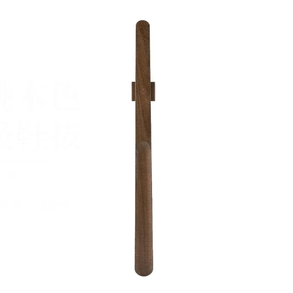 Magnetiskt Skohorn i Trä – 55 cm med Magnetisk Hållare