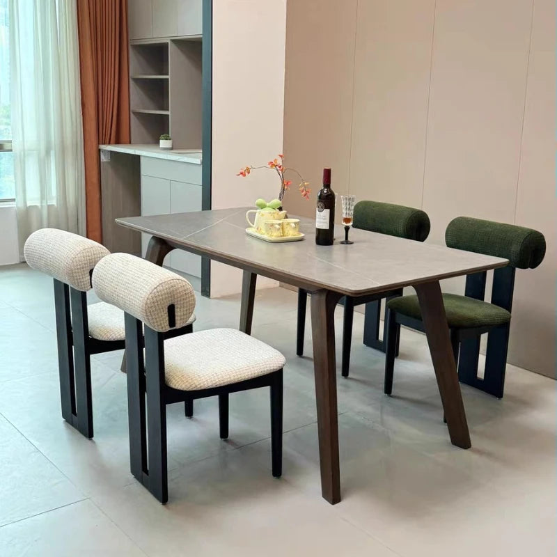 4-pack nordiska matstolar i massivt trä fransk retrostil tygsits Hippo design