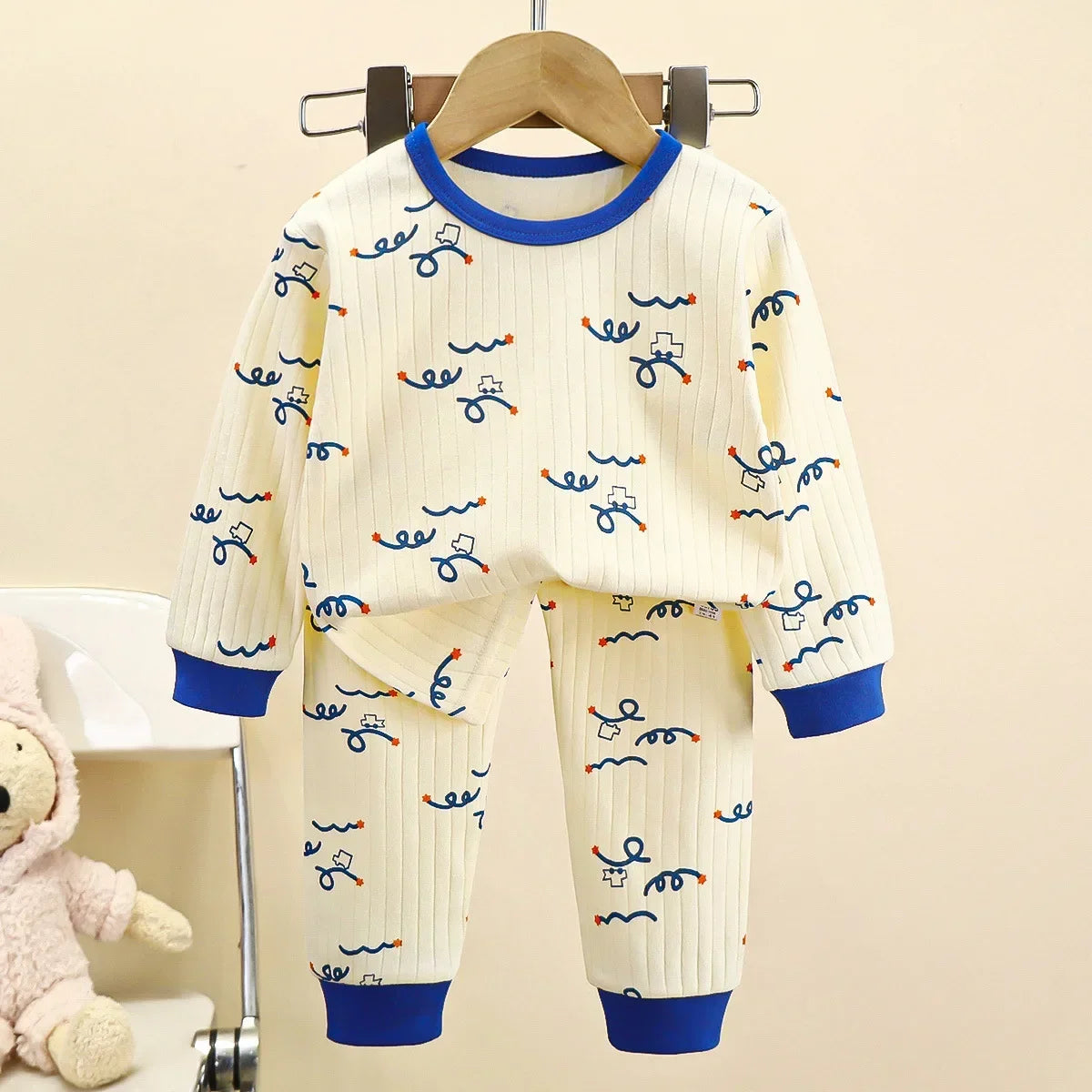 Barnpyjamas i Bomull – Söt Tecknad Design för Hösten (4–6 år)