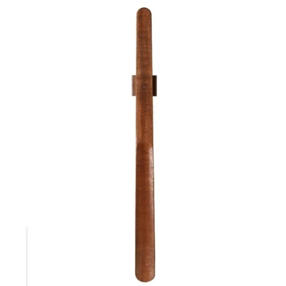 Magnetiskt Skohorn i Trä – 55 cm med Magnetisk Hållare