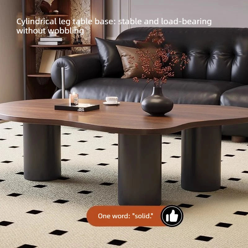 Cream Style Soffbord – Litet Te-/Kaffebord i Valnöt, Molnformad Kant, Perfekt för Små Lägenheter