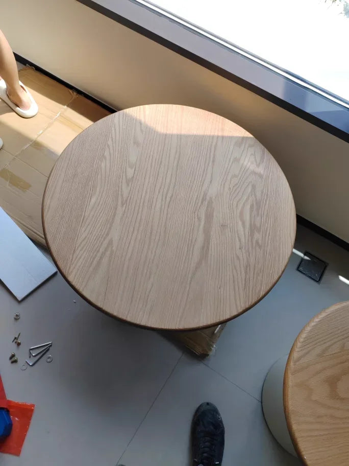 Nordisk Rund Soffbordssats – Modern Design i Trä & Vit Metall